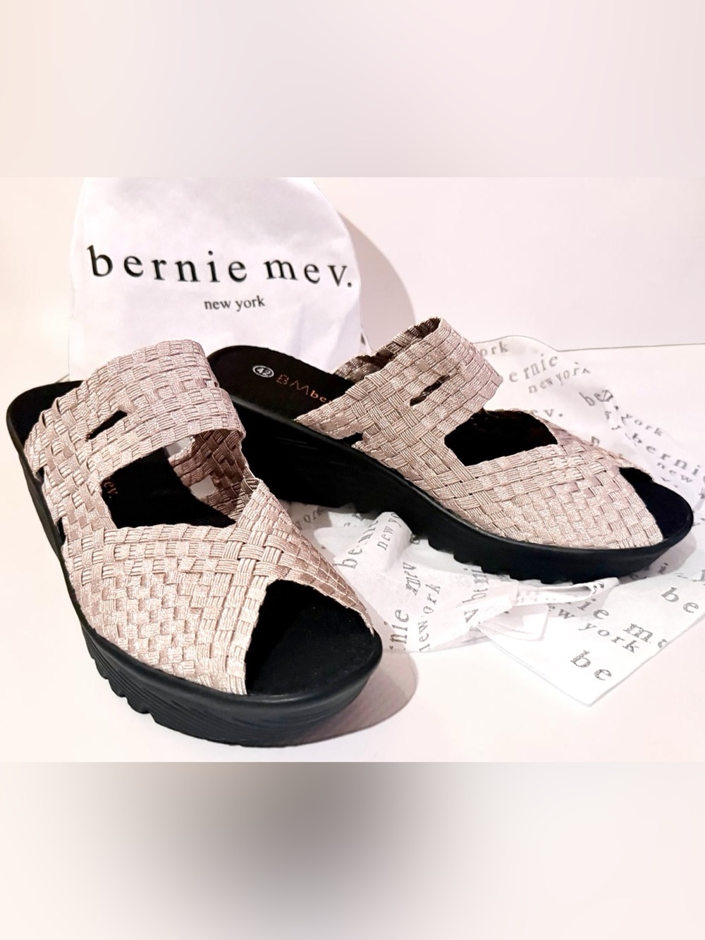 Bernie Mev Blush Shimmer Woven Stretch Wedge Peep-Toe Slide Mules EU42 US10.5-11 - Picture 12 of 14